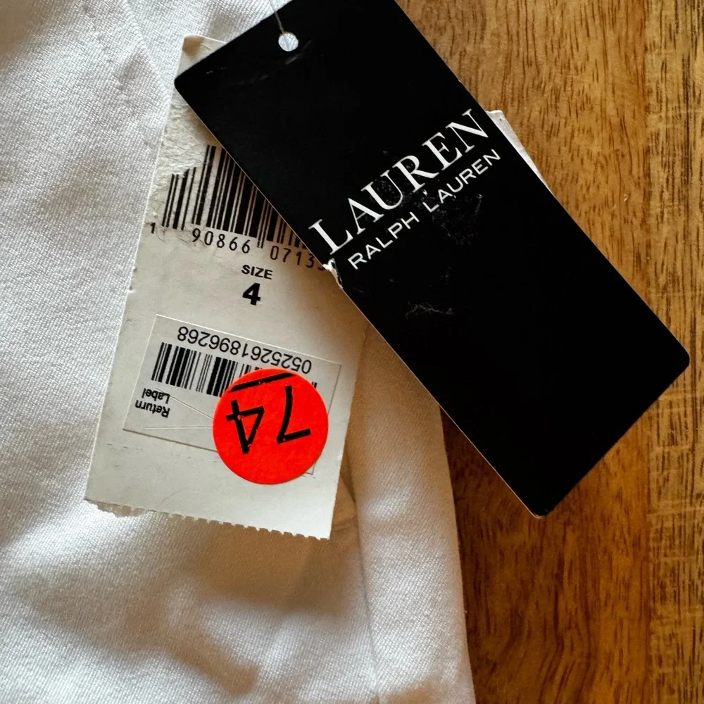 Ralph Lauren Classic White Flat Front Bermuda Womens dress Shorts NWT 4 new